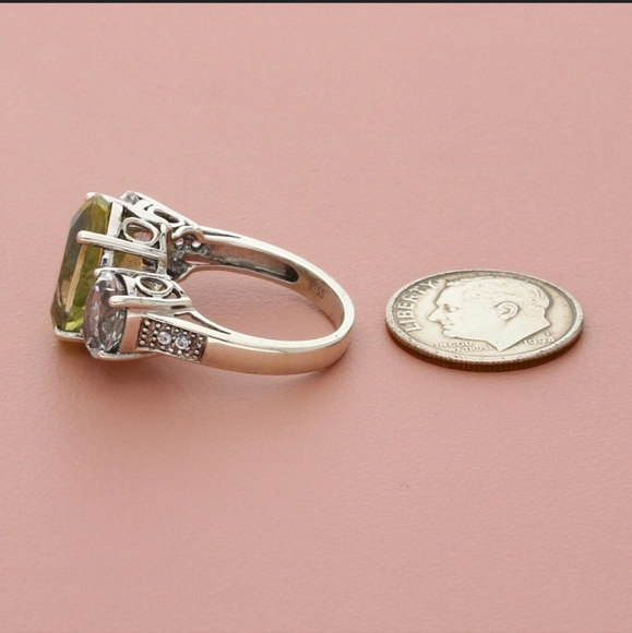 Large citrine and white topaz ring. Size 6.75 ring set in sterling silver. - Picture 2 of 3